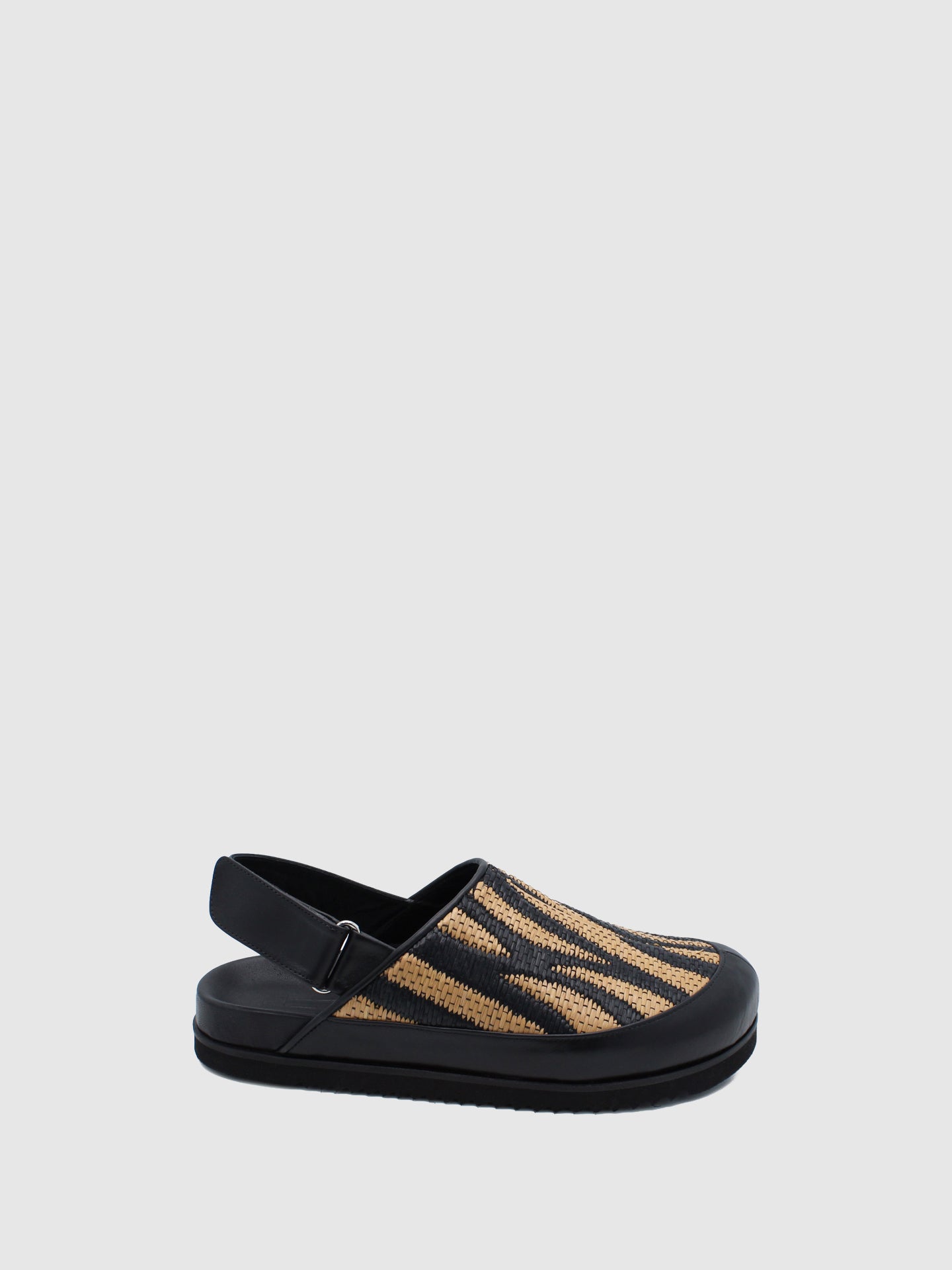 JJ Heitor Multicolor Closed Slippers