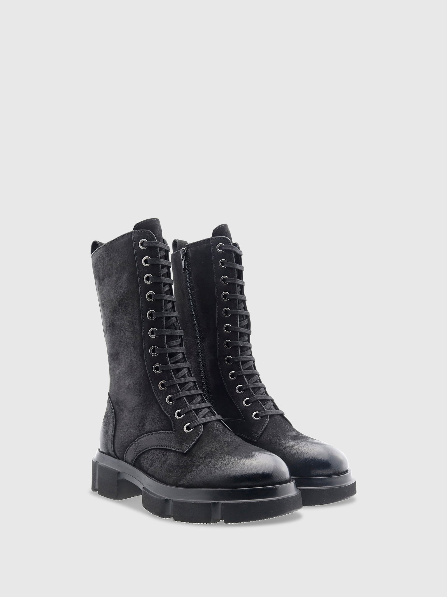 PARODI SHOES Botas com Atacadores em Preto