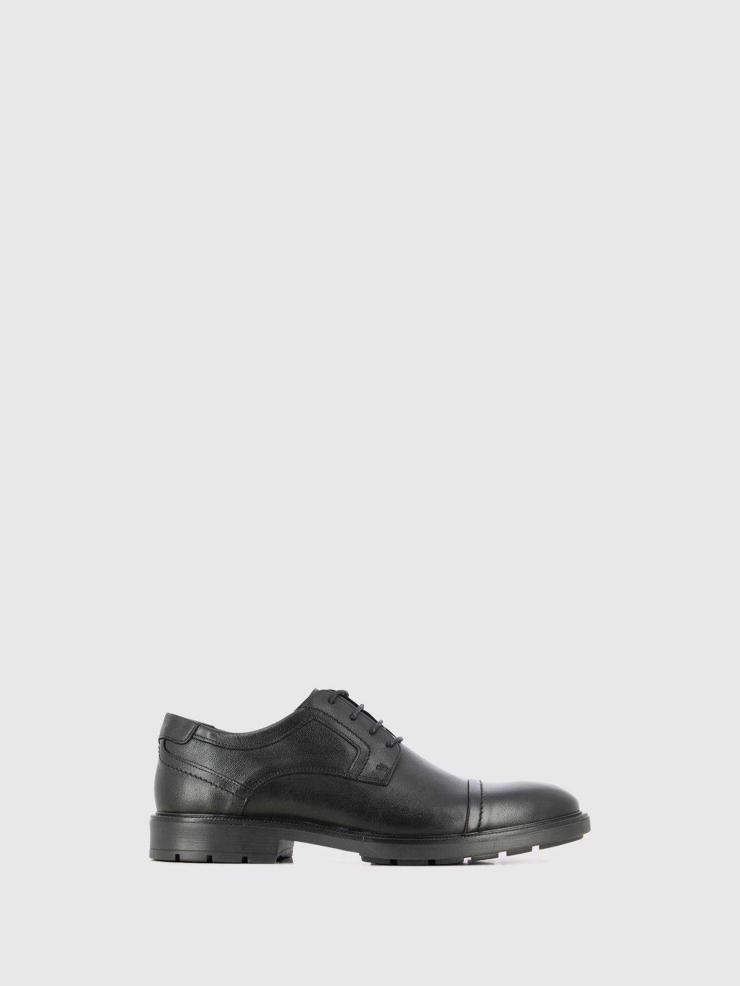 Foreva Sapatos com Atacadores em Preto