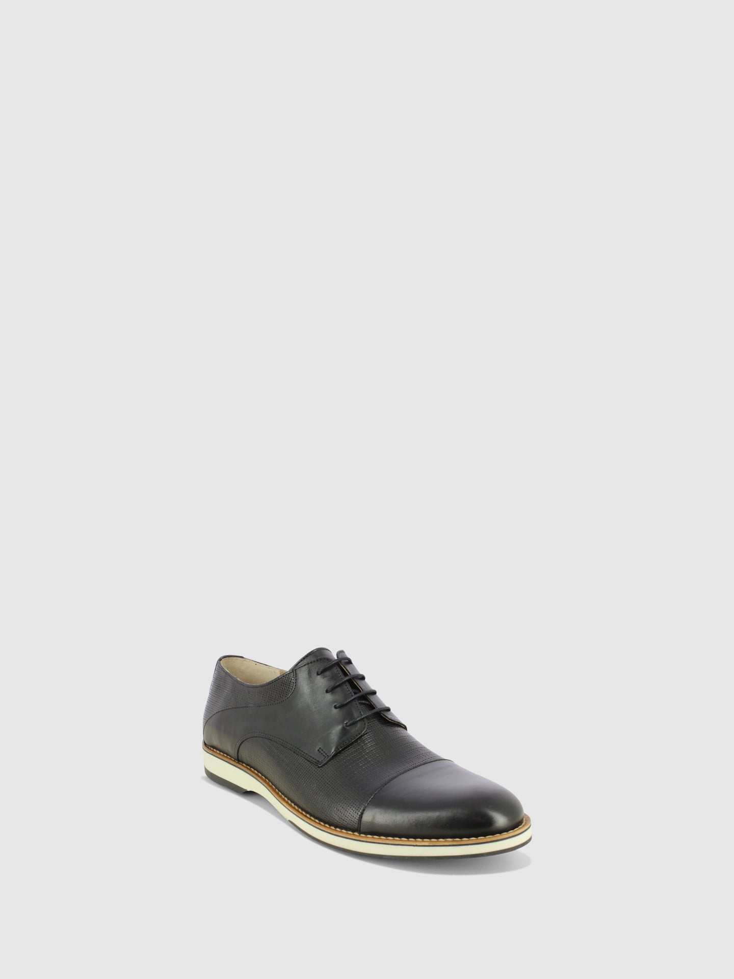 Foreva Sapatos com Atacadores em Preto
