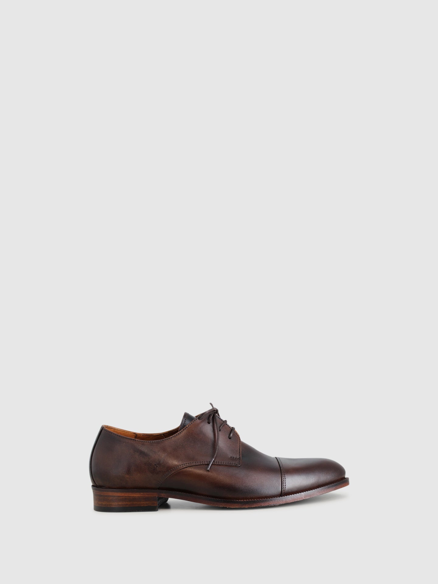 Foreva Sapatos com Atacadores em Castanho