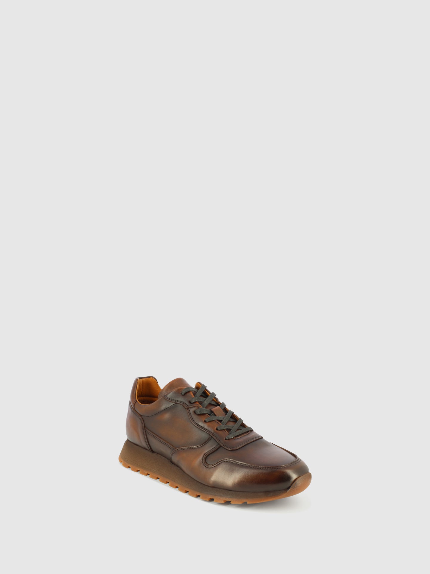 Foreva Sapatos com Atacadores em Castanho