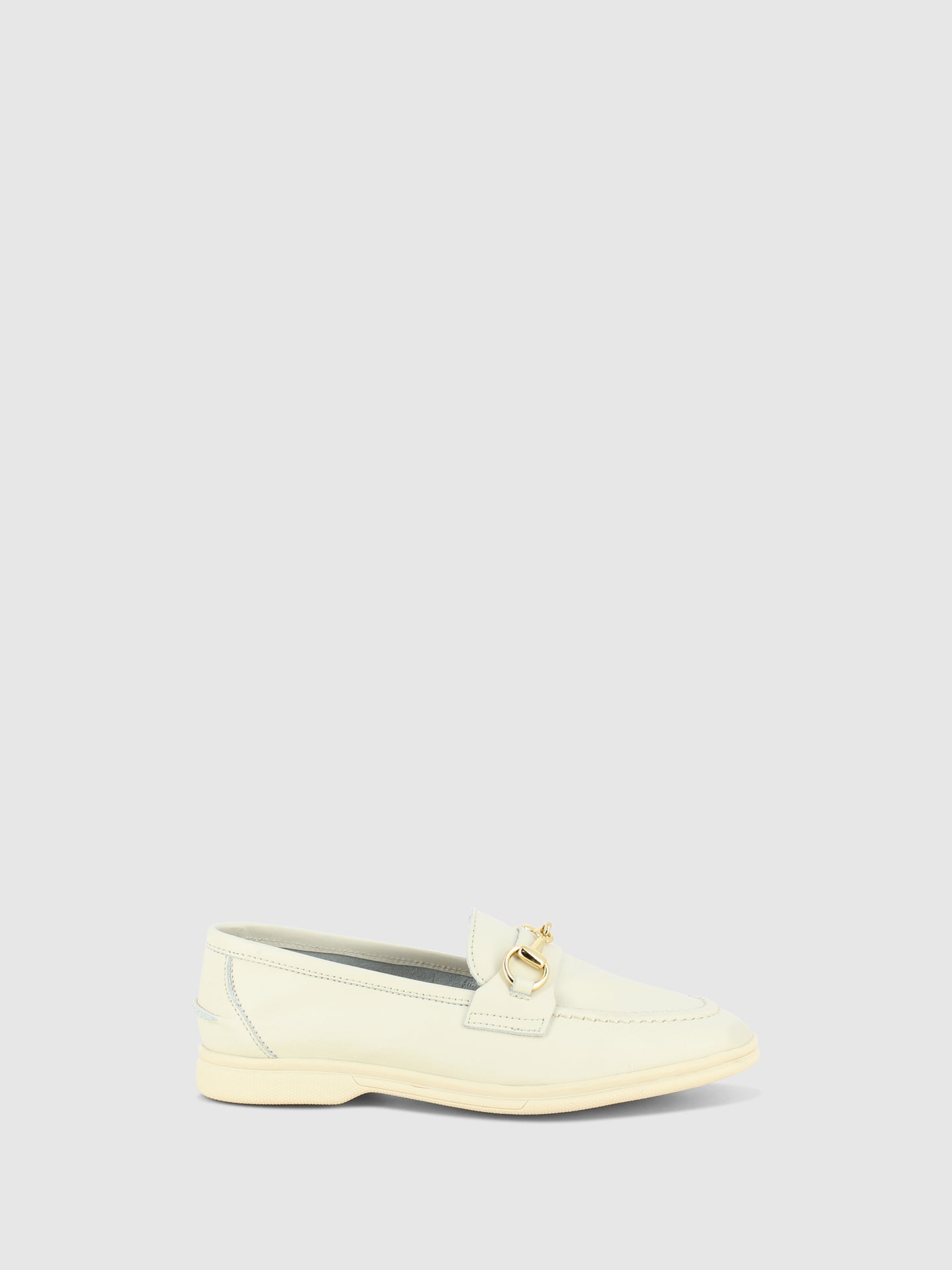 Foreva Loafers com Apliques em Branco Cru