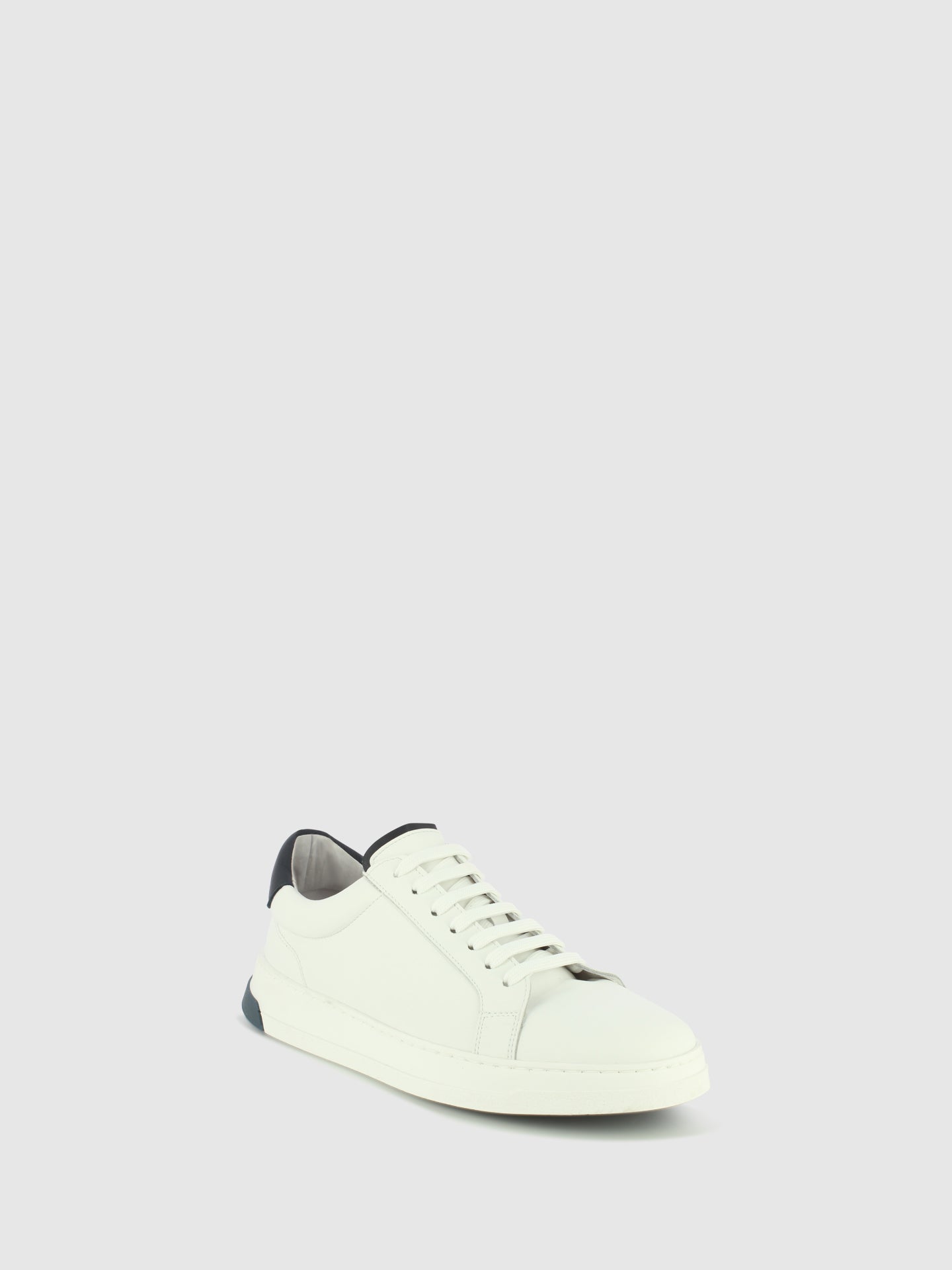 Foreva Sapatos com Atacadores em Branco