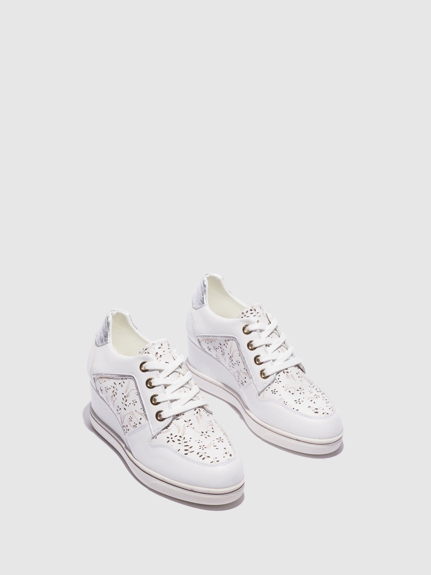 Foreva Sapatos com Cunha em Branco