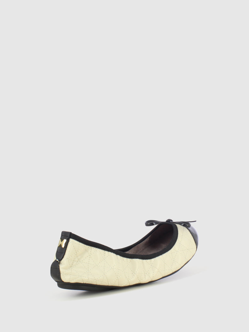Butterfly Twists Sabrinas de Ponta Redonda em Preto