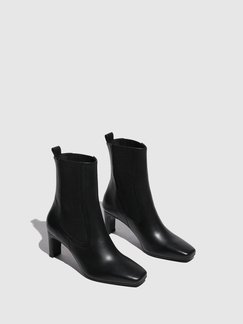 Foreva Botas com Ponta Quadrada em Preto