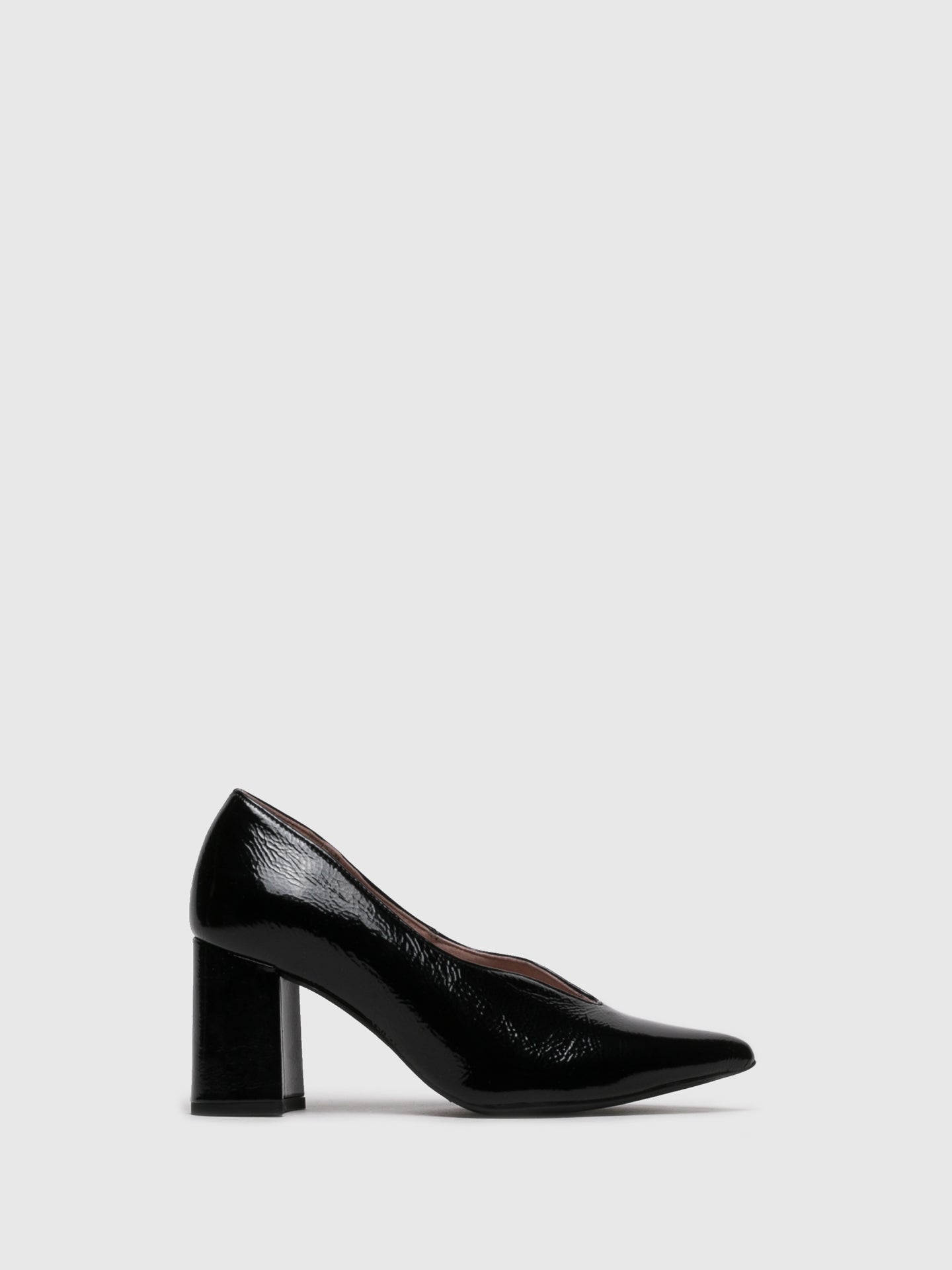 Foreva Sapatos Pontiagudos em Preto