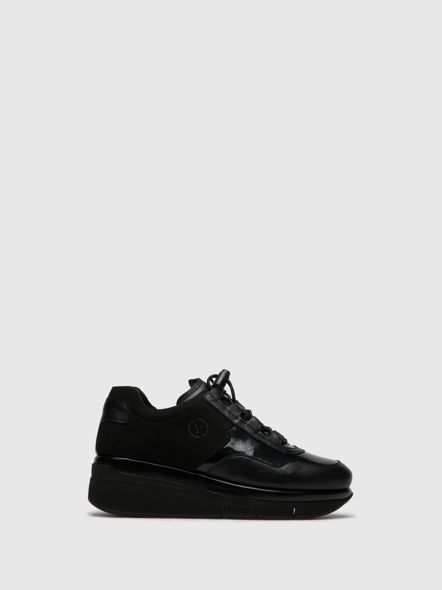 Saydo Sapatos com Cunha em Preto