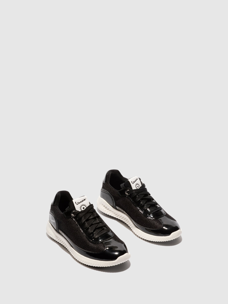 Vespa Sapatos com Atacadores em Preto